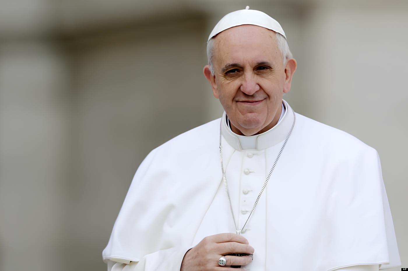 Papa Francisco morre aos 88 anos após complicações respiratórias