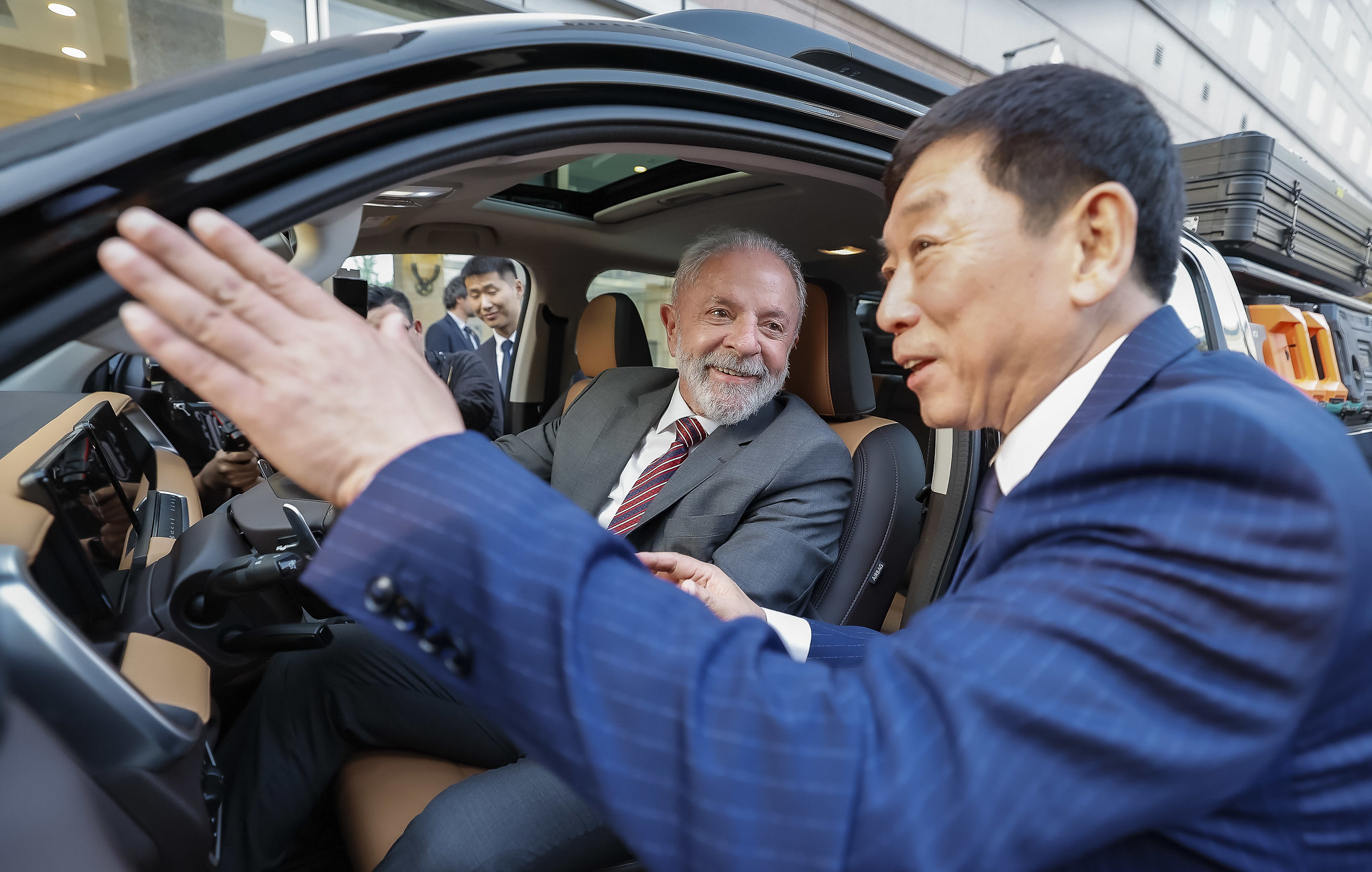 O presidente Luiz Inácio Lula da Silva ao lado do fundador e chairman da GWM, Jack Wey / Foto: Divulgação