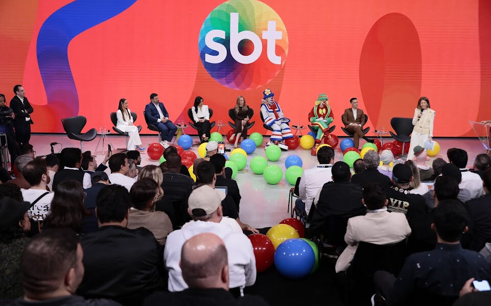 SBT anuncia nova grade, resgata e atualiza sua essência como a ‘TV Mais Querida do Brasil’ / Foto: SBT / Divulgação